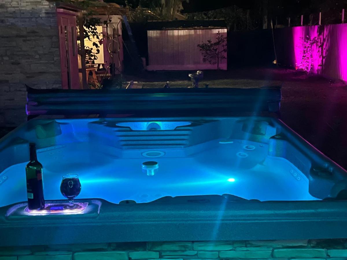 Close To Beaches With Hot Tub And Large Garden Sarasota Exterior photo
